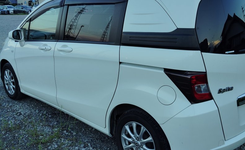 HONDA FREED SPIKE G Just Selection 2011