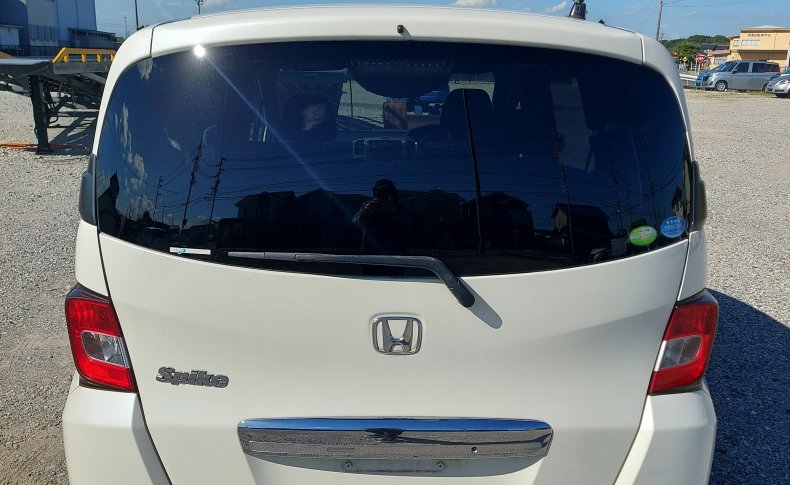 HONDA FREED SPIKE G Just Selection 2011