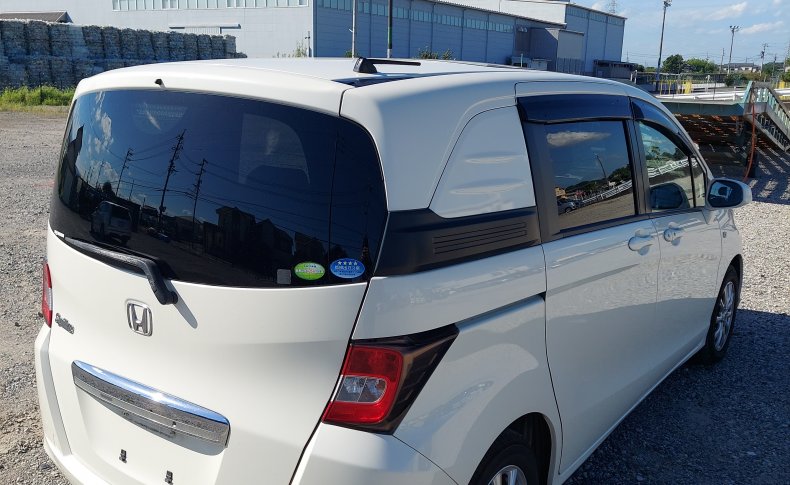 HONDA FREED SPIKE G Just Selection 2011