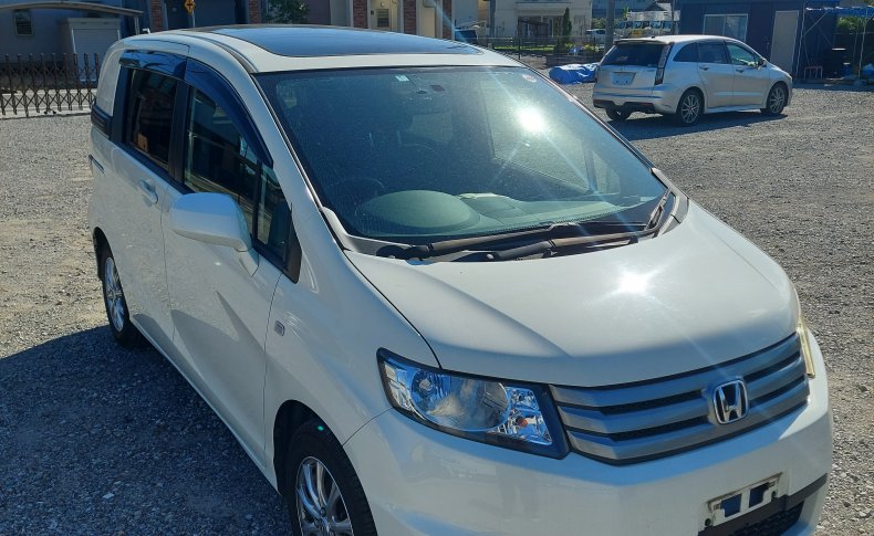 HONDA FREED SPIKE G Just Selection 2011