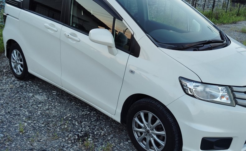 HONDA FREED SPIKE G Just Selection 2011