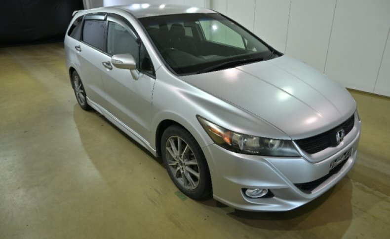 HONDA STREAM RST 2009