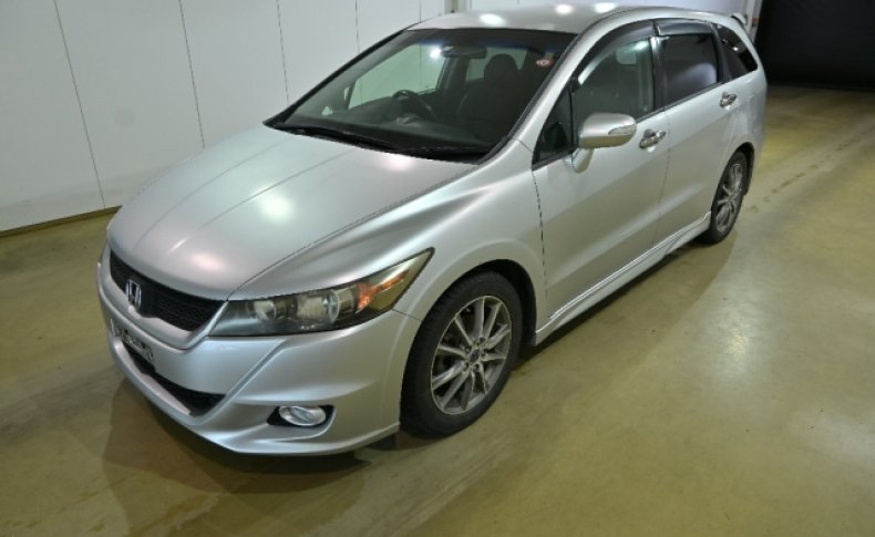 HONDA STREAM RST 2009