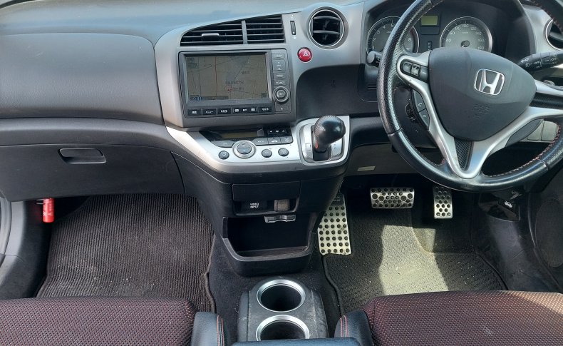 HONDA STREAM RST 2009