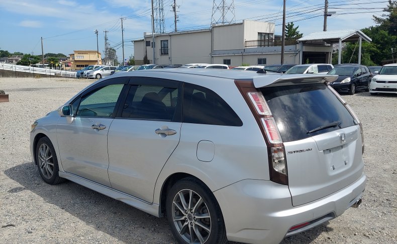 HONDA STREAM RST 2009