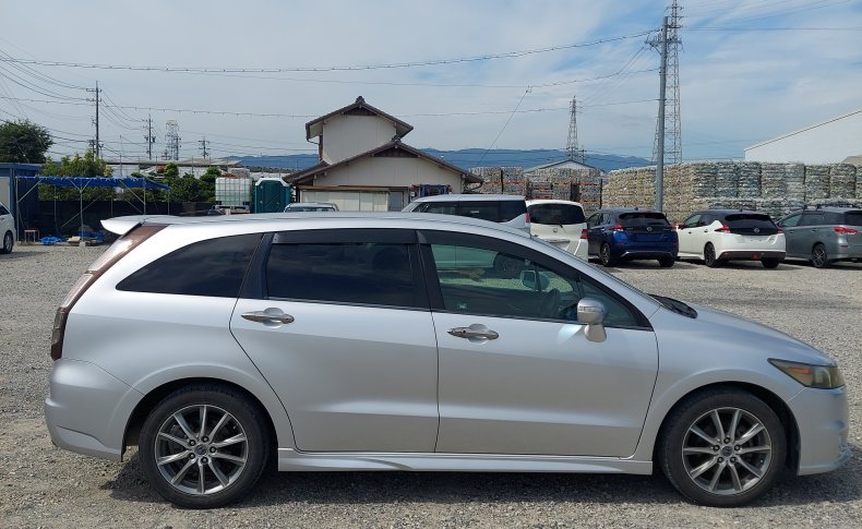 HONDA STREAM RST 2009