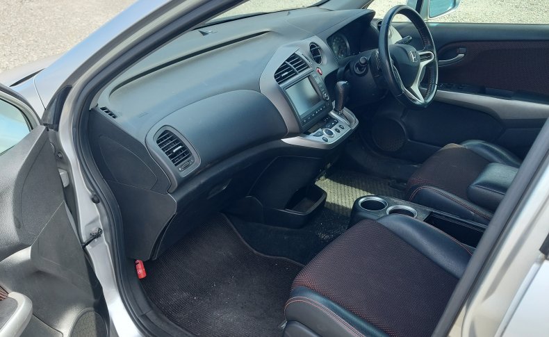 HONDA STREAM RST 2009