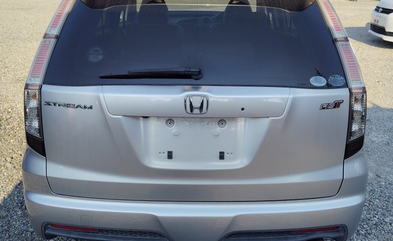HONDA STREAM RST 2009