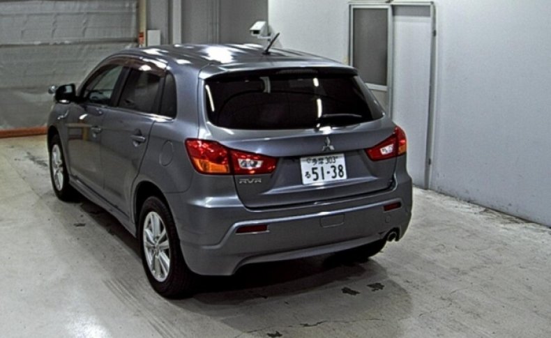 MITSUBISHI RVR G 2010
