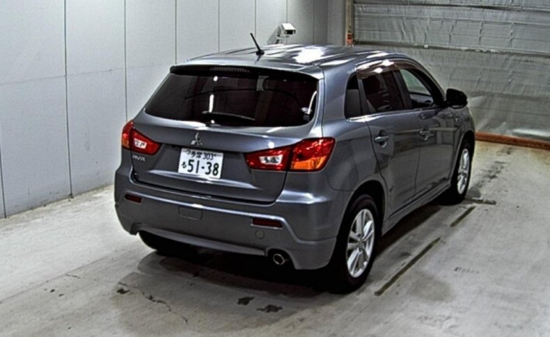 MITSUBISHI RVR G 2010