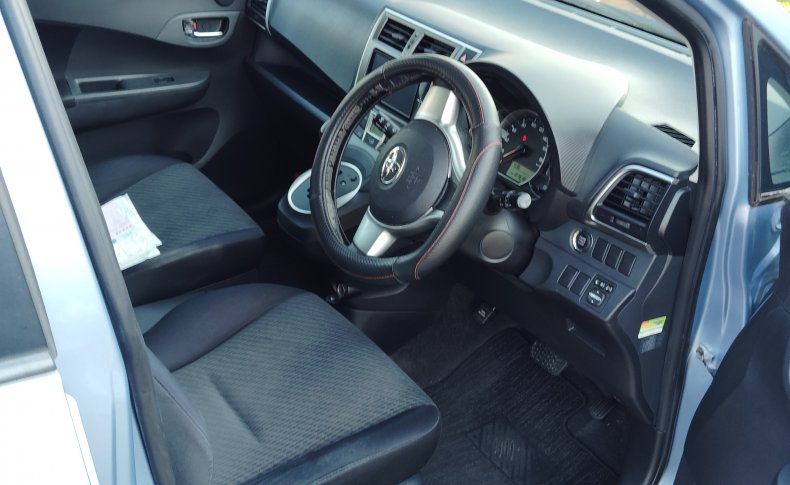 TOYOTA RACTIS G 2010