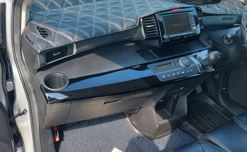 TOYOTA RACTIS G 2010