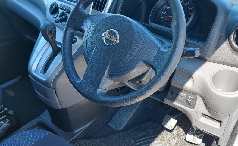 NISSAN NV200 16S WG 2009