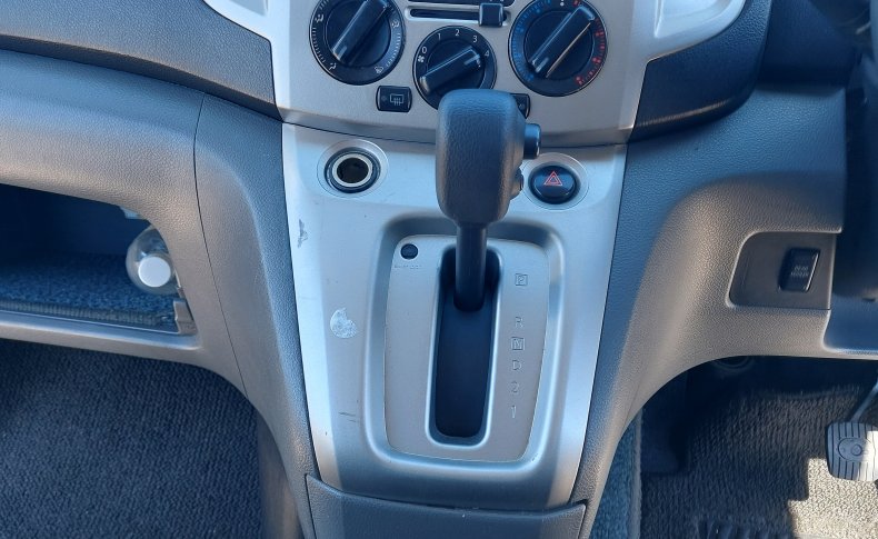 NISSAN NV200 16S WG 2009