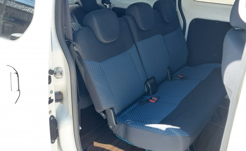 NISSAN NV200 16S WG 2009
