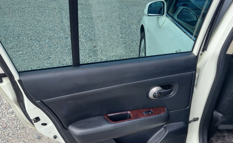 NISSAN TIIDA Axis Black 2009