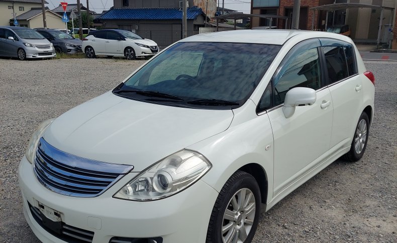 NISSAN TIIDA Axis Black 2009