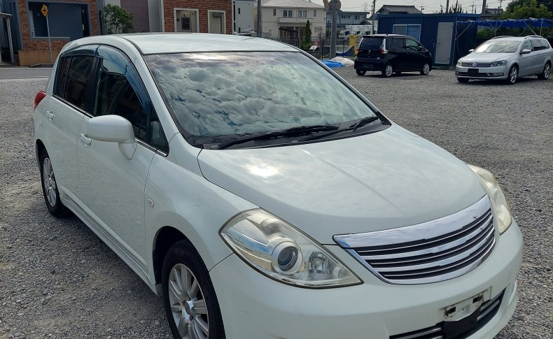 NISSAN TIIDA Axis Black 2009