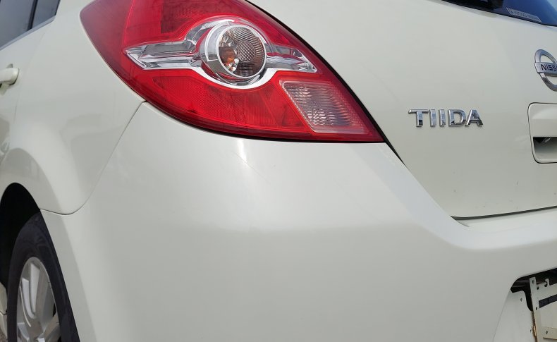 NISSAN TIIDA Axis Black 2009