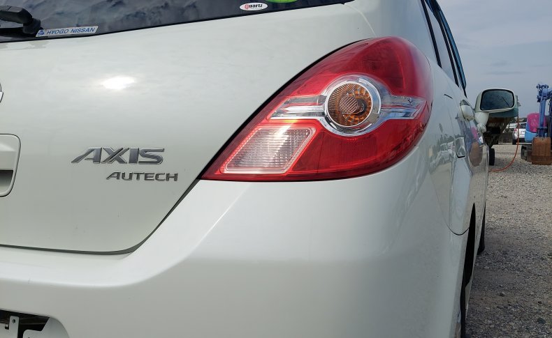 NISSAN TIIDA Axis Black 2009
