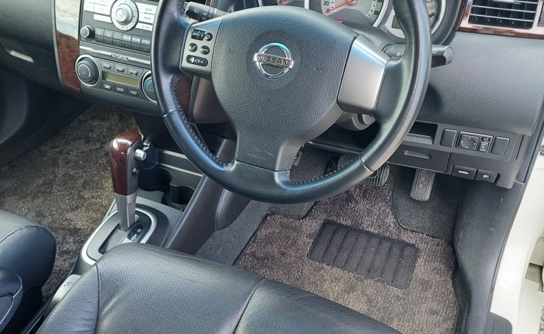 NISSAN TIIDA Axis Black 2009