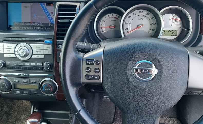NISSAN TIIDA Axis Black 2009
