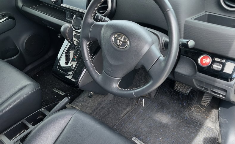 TOYOTA COROLLA RUMION 1.5G On B 2011