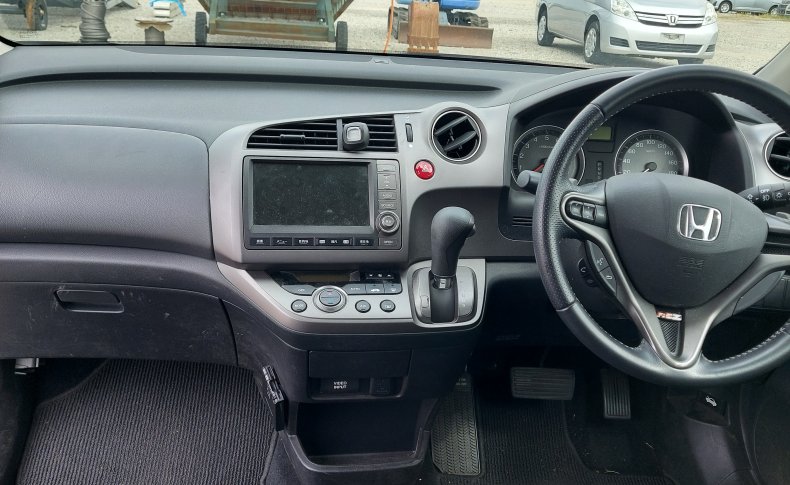 HONDA STREAM RSZ HDD Navi Edition 2008