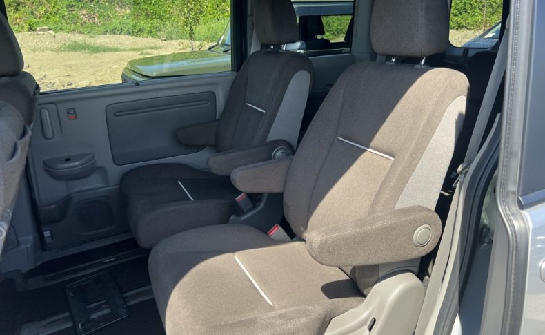 HONDA STEPWGN 4 WD 7-SEATERS 2015
