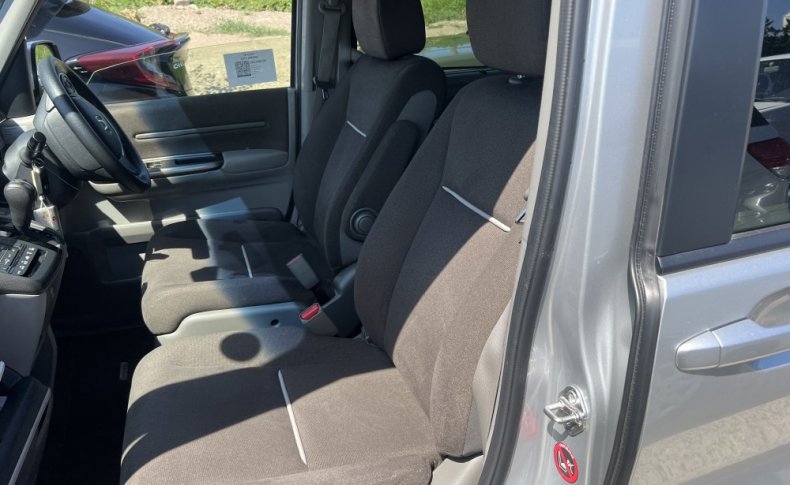HONDA STEPWGN 4 WD 7-SEATERS 2015