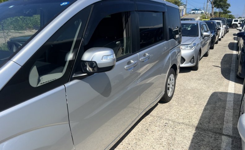 HONDA STEPWGN 4 WD 7-SEATERS 2015