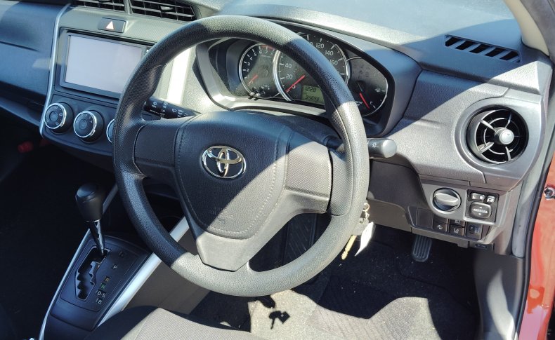 TOYOTA COROLLA FIELDER 1.5X 4WD 2015