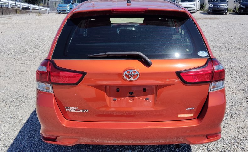TOYOTA COROLLA FIELDER 1.5X 4WD 2015