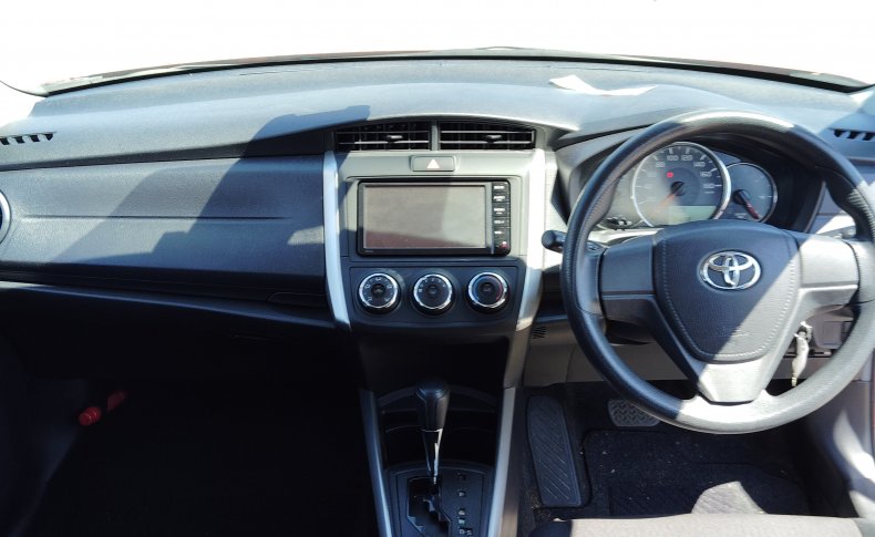 TOYOTA COROLLA FIELDER 1.5X 4WD 2015