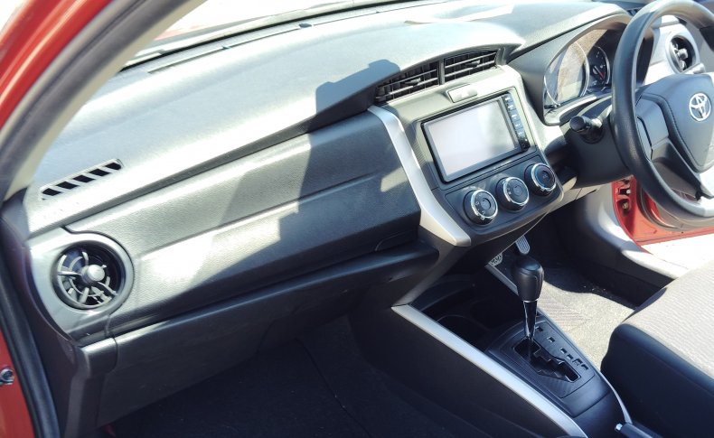 TOYOTA COROLLA FIELDER 1.5X 4WD 2015