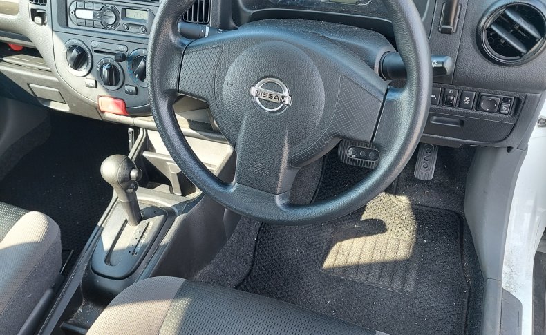 NISSAN AD VE Emergency Brake 2020
