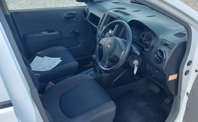 NISSAN AD DX 02/2020