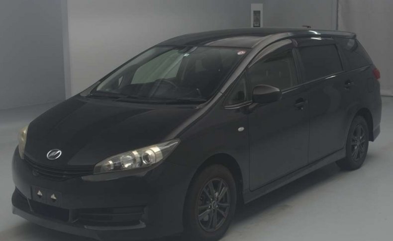 TOYOTA WISH 1.8X HID Selection 4WD 2011