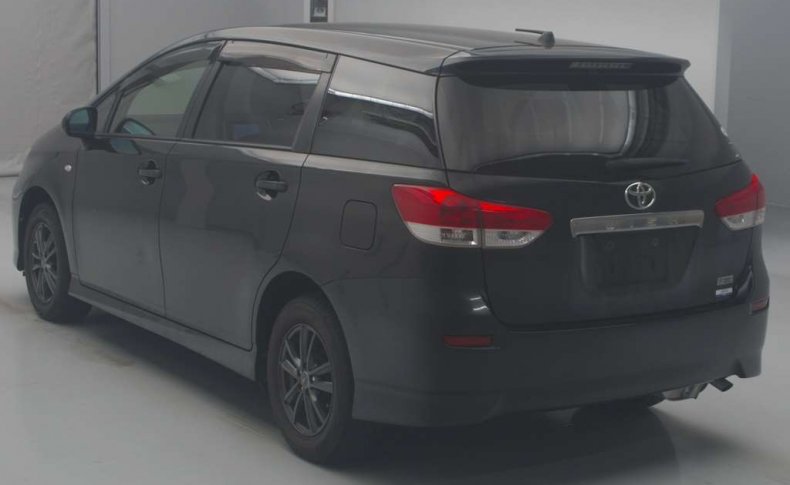 TOYOTA WISH 1.8X HID Selection 4WD 2011