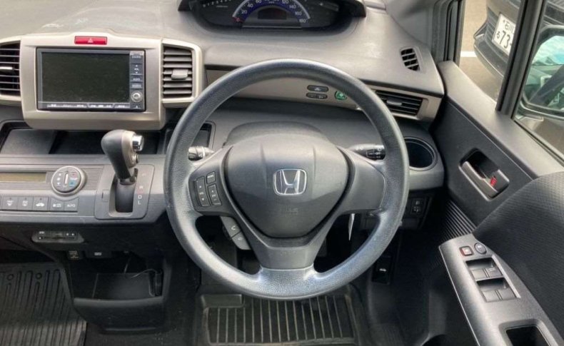 HONDA FREED SPIKE G Just Selection 2011