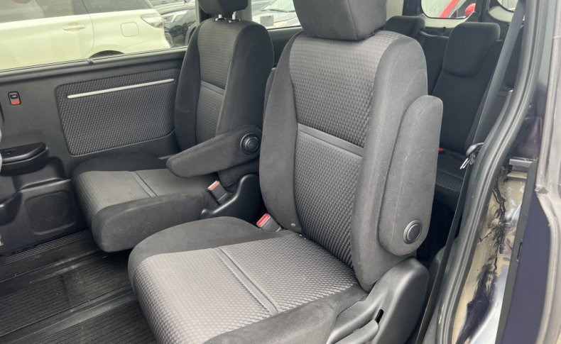 HONDA STEPWGN SPADA 7-SEATERS 2016