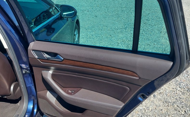 VOLKSWAGEN PASSAT VARIANT HIGH LINE 2015