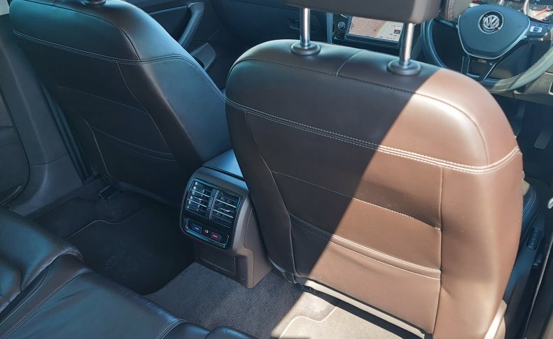 VOLKSWAGEN PASSAT VARIANT HIGH LINE 2015