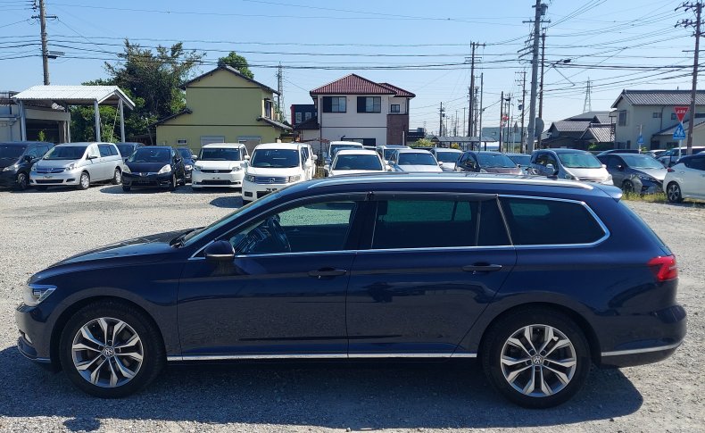 VOLKSWAGEN PASSAT VARIANT HIGH LINE 2015