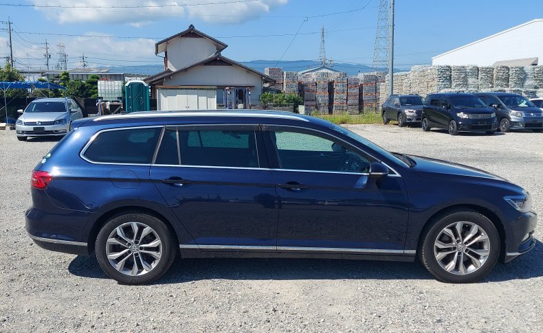 VOLKSWAGEN PASSAT VARIANT HIGH LINE 2015