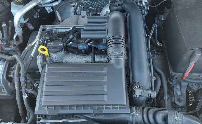 VOLKSWAGEN PASSAT VARIANT HIGH LINE 2015