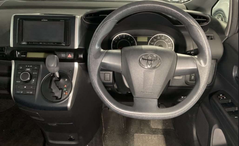 TOYOTA WISH 1.8X 2009