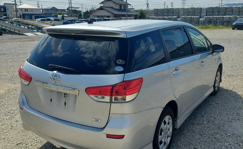 TOYOTA WISH 1.8X 2009