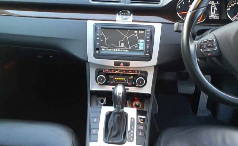 VOLKSWAGEN PASSAT VARIANT HIGH LINE 2011