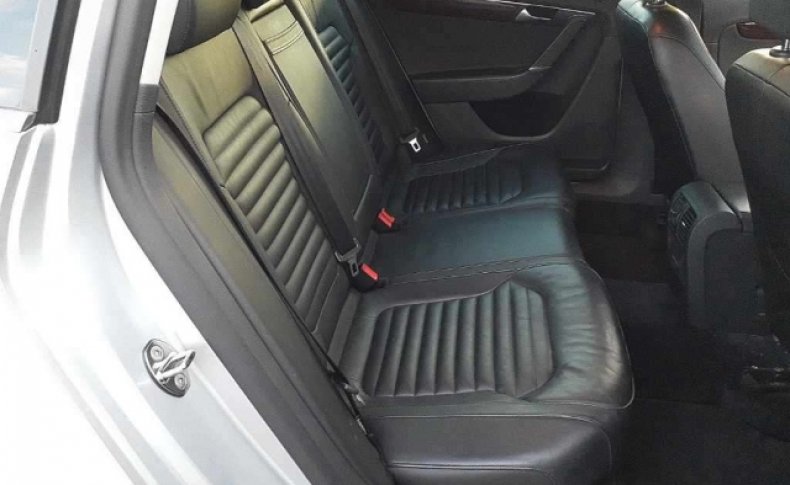 VOLKSWAGEN PASSAT VARIANT HIGH LINE 2011